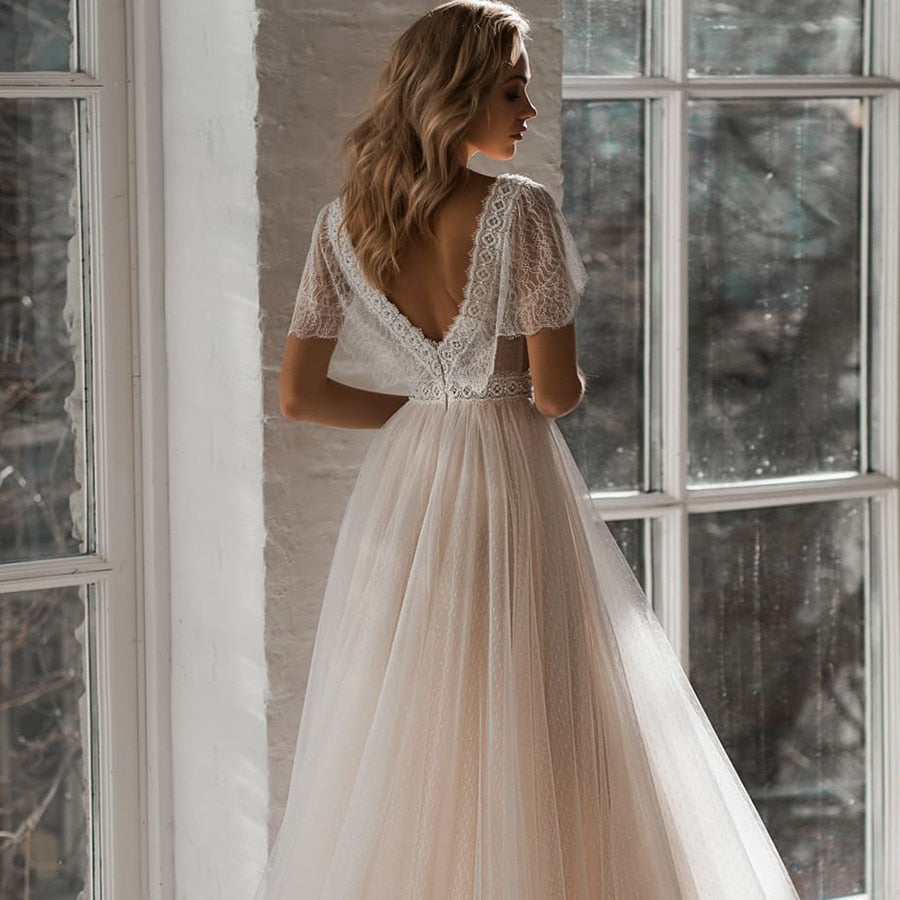 Deep V-Neck Lace Wedding Dress Polka Dots Tulle Custom Made Short Flutter Sleeves Low Cut Back Beach Boho Princess Bridal Gown