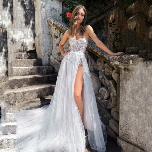 UZN Chic A-Line Lace Appliques Beach Wedding Dresses Sweetheart Sleeveless Bridal Gowns Sexy Brides Dress Robes de mariée