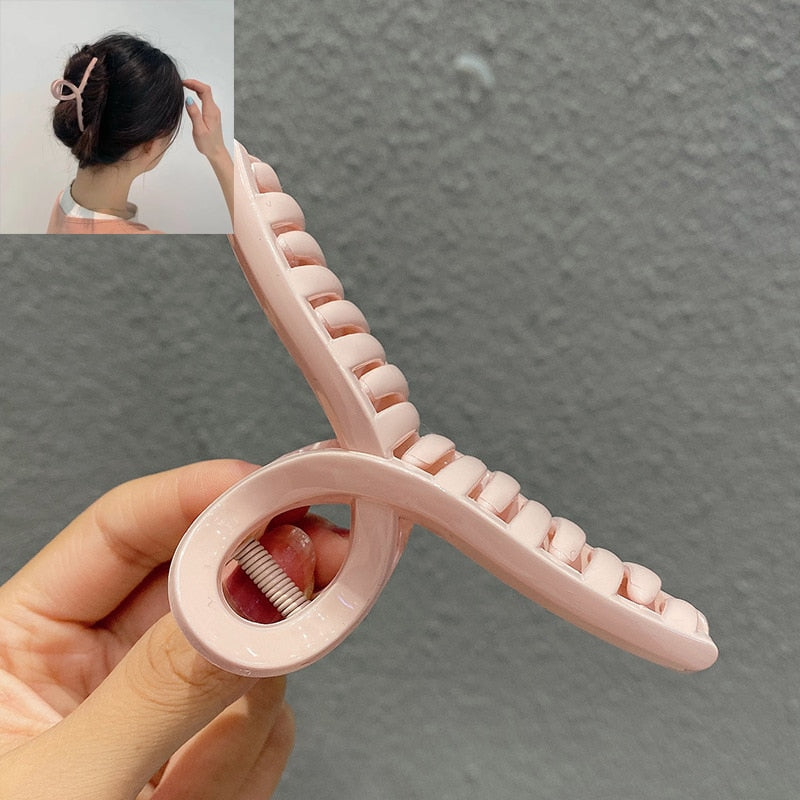 Simple Metal Hollow Out Geometric Hair Claw Ladies Elegant Hair Accessories Cross Crab Bath Clip For Women Fashion Girl Headwear