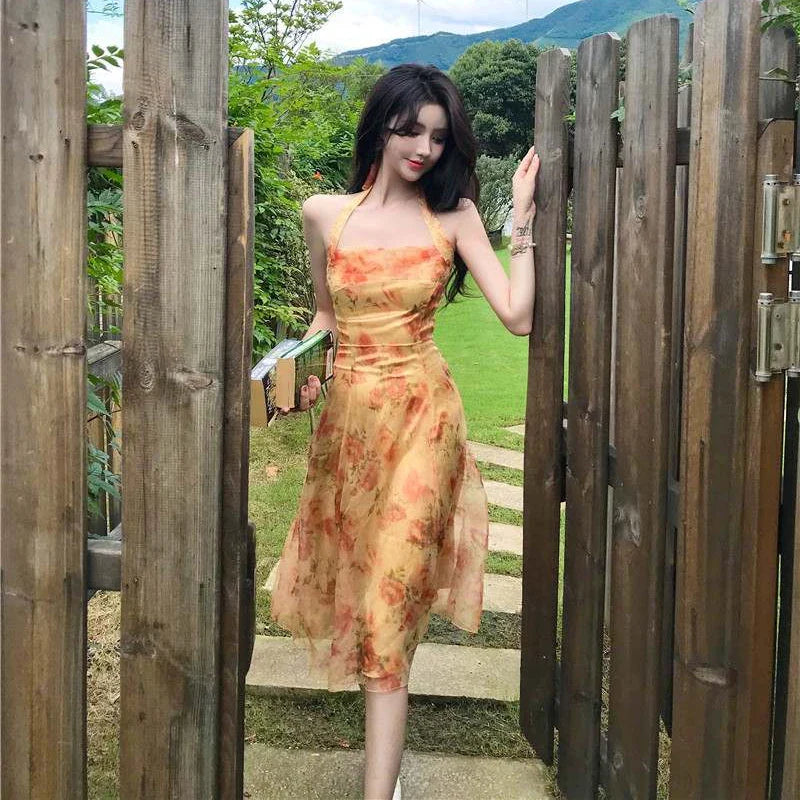 qgtao French Vintage Dress Women Elegant Backless Floral Halter Neck Midi Dress Summer Chiffon Holiday Beach Dresses for Women 2024