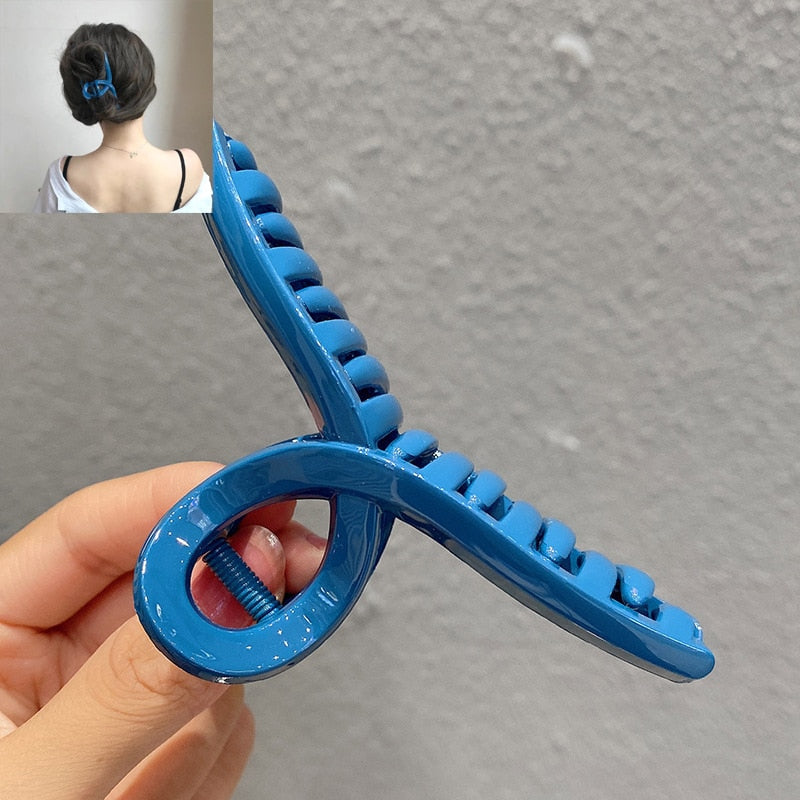 Simple Metal Hollow Out Geometric Hair Claw Ladies Elegant Hair Accessories Cross Crab Bath Clip For Women Fashion Girl Headwear