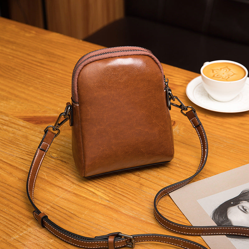 2025 Oil wax leather mobile phone bag soft leather oblique span vertical shoulder bag trendy simple new summer small bag versatile women's bag