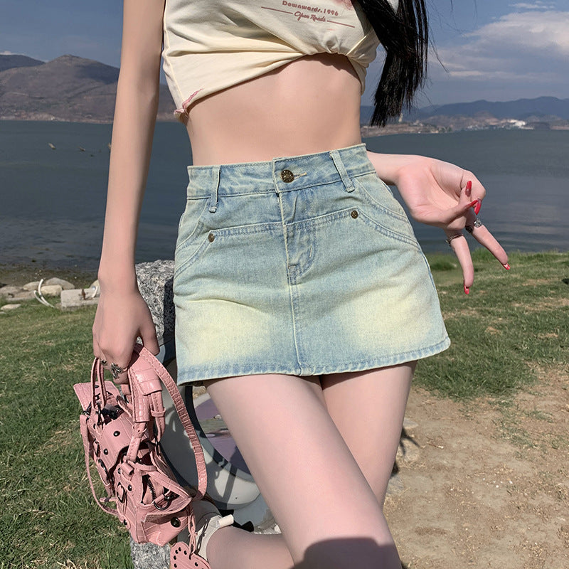2025 Light blue denim shorts women's summer popular new high-waisted versatile fashion and thin Spice Girl miniskirt pants