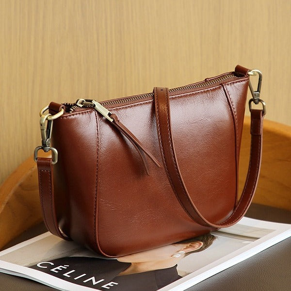 2025 Bag Women's Light Dumpling Bag Leather Casual One Shoulder Crossbody Bag popular New