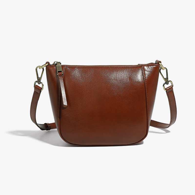 2025 Bag Women's Light Dumpling Bag Leather Casual One Shoulder Crossbody Bag popular New