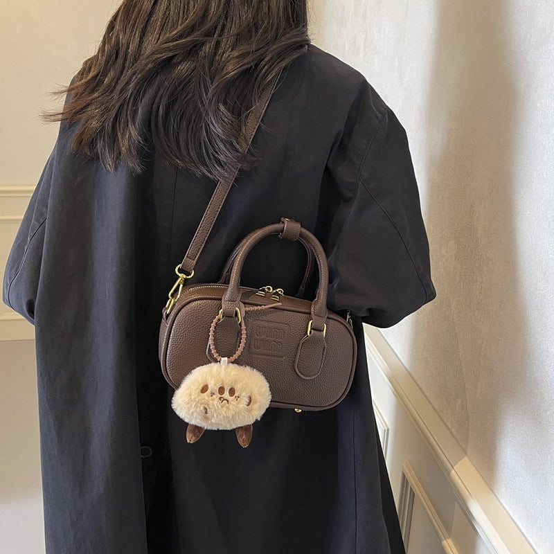 2025 Bag Women's popular New Retro Handbag Simple Textured Shoulder Bag Fashion Versatile Premium Messenger Bag