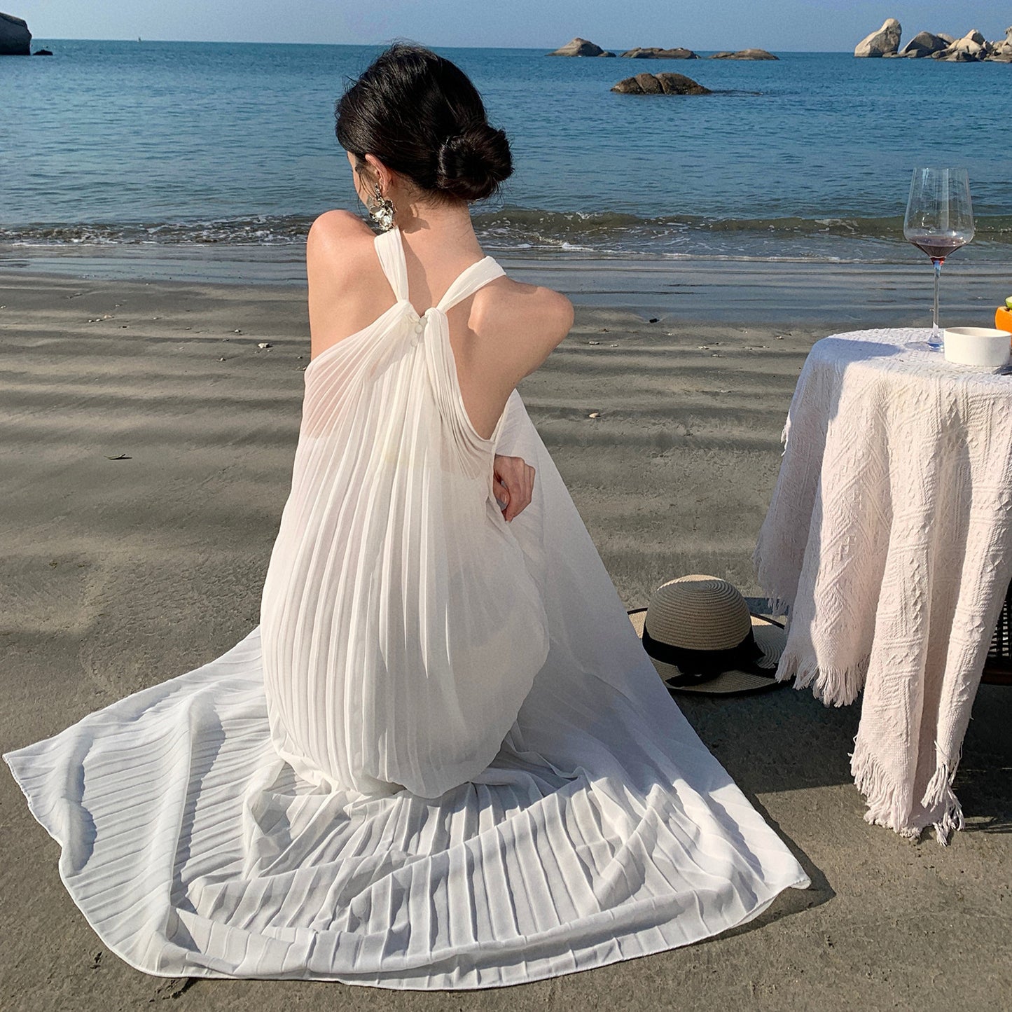 2025 holiday style elegant white pleated A word sleeveless neck dress women's summer seaside photo long skirt