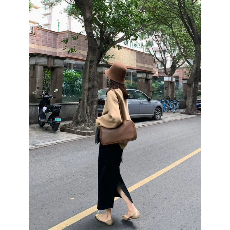 Autumn clothes are matched with a complete set of beautiful and high-end rich daughter Korean drama fragrant knitted suit skirts this year.