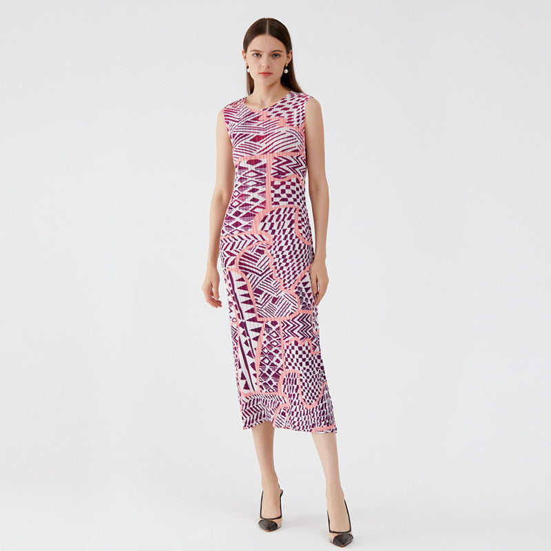 2025 summer new niche personality geometric women's clothing medium and long slim temperament Miyake bottoming dress women's models