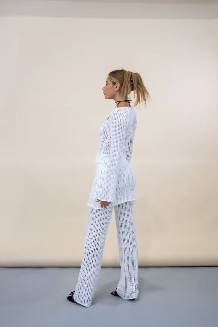 2025 new knitted hollow beach suit women, solid color loose U-neck long-sleeved trousers beach suit women