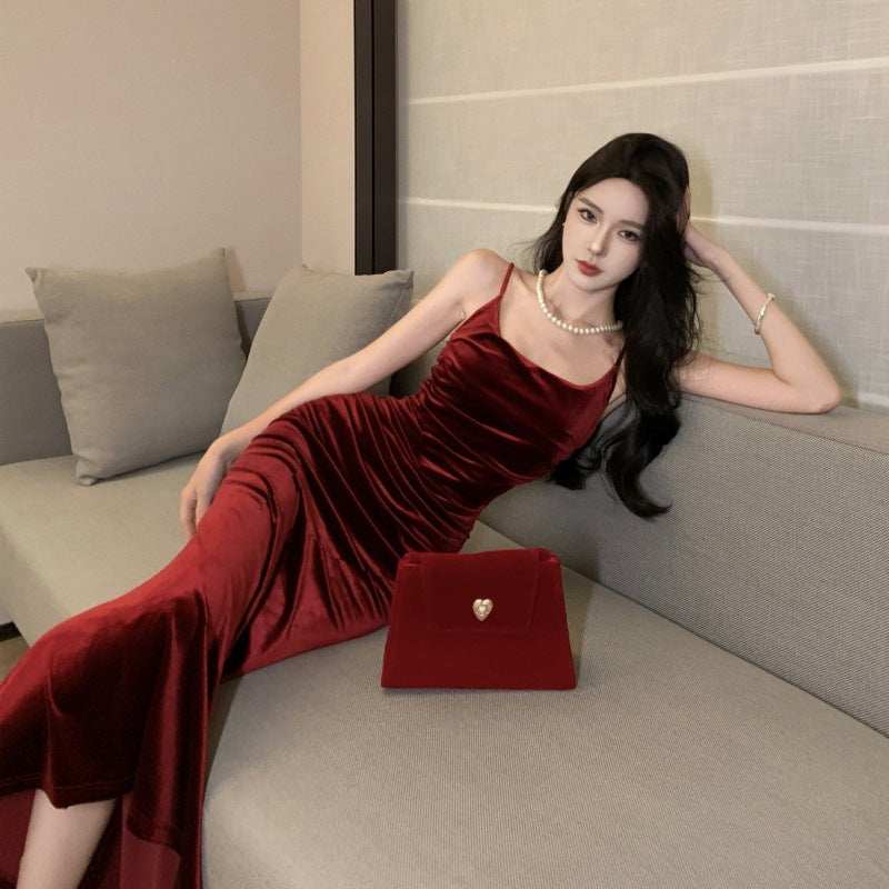 2025 retro sexy lady dress women's summer new burgundy velvet dress slim fishtail suspender dress