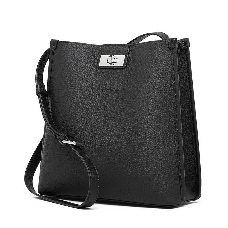 QGTAO 2025 popular winter new niche design first-layer cowhide bucket bag versatile commuter shoulder crossbody leather minimalist women's bag