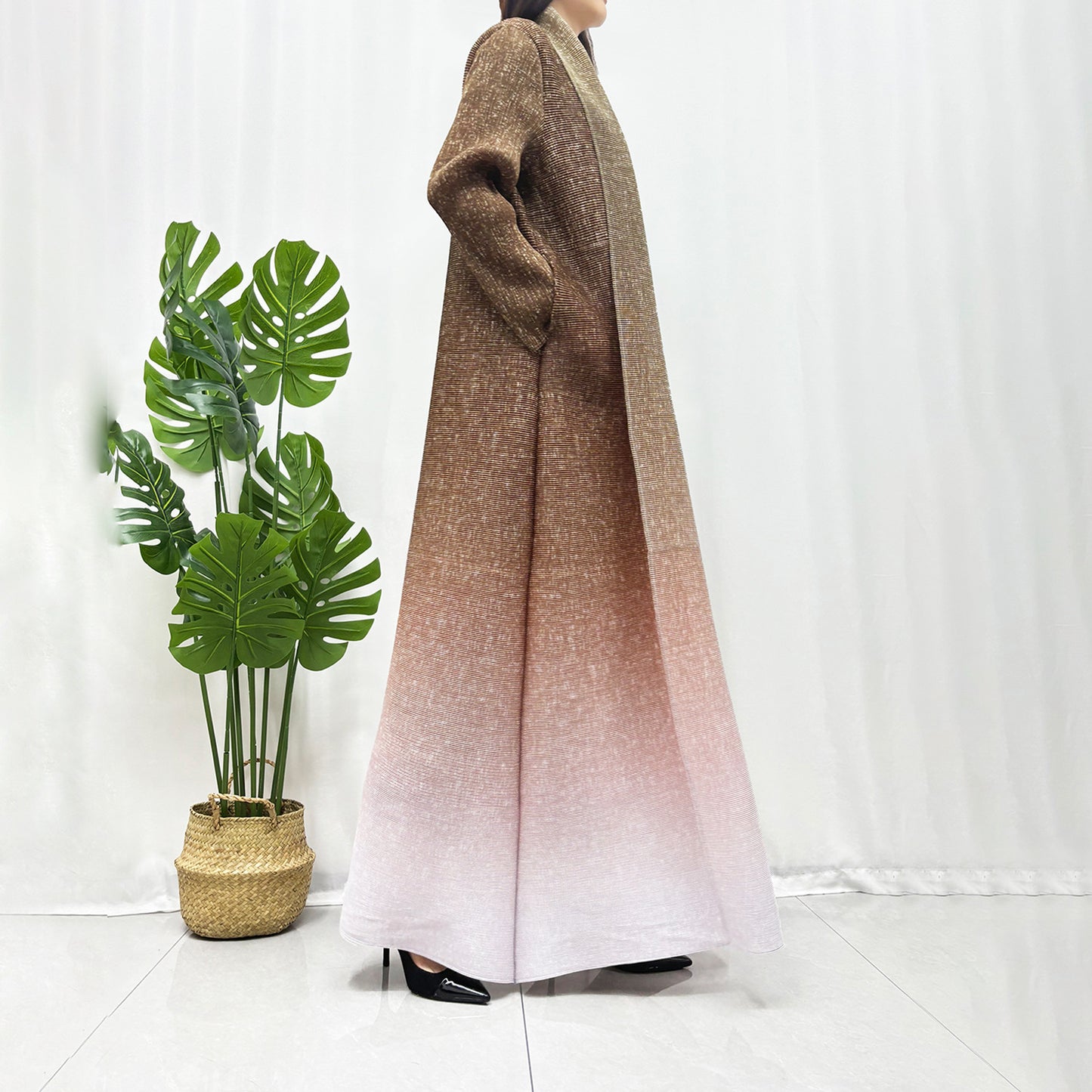 Hot trade hot trench coat light luxury high sense long fashion gradual change lapel Muslim robe temperament jacket