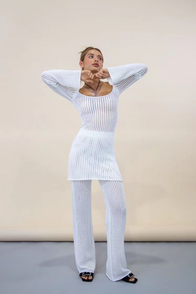2025 new knitted hollow beach suit women, solid color loose U-neck long-sleeved trousers beach suit women