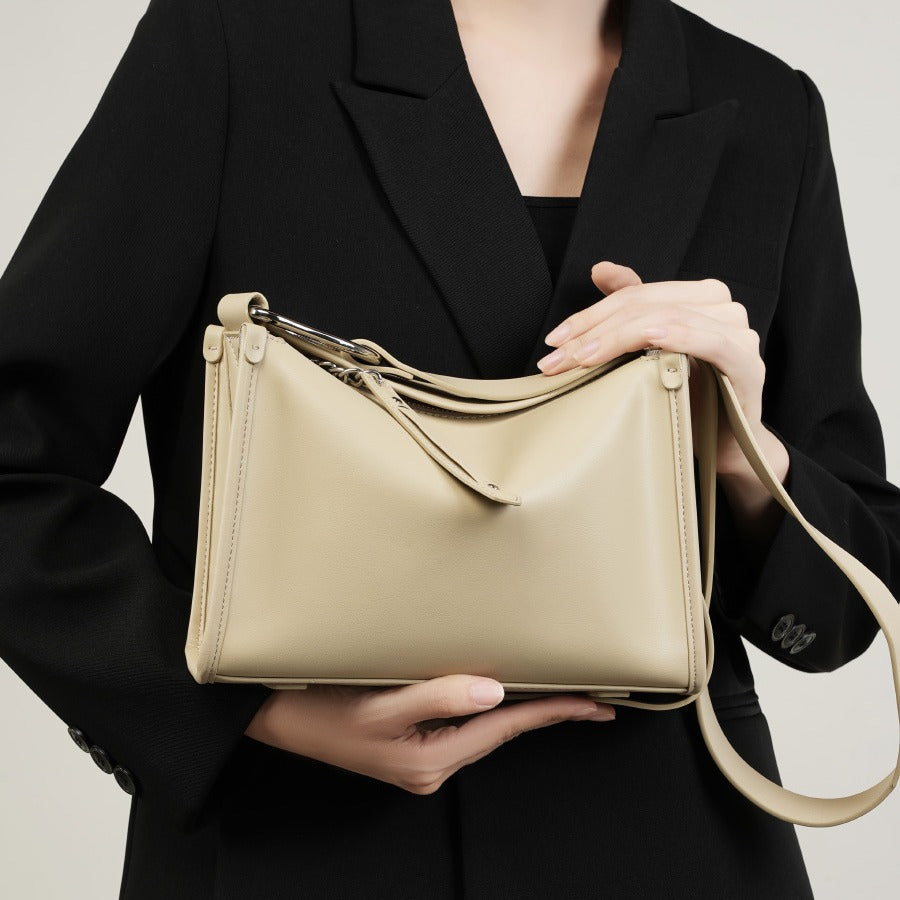 2025 Premium large-capacity toast bag popular new summer versatile leather women's bag commuter shoulder handbag