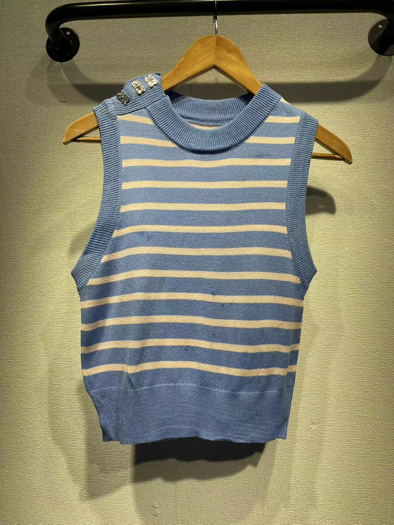 2025 Nordic GA autumn and winter new knitted vest wear striped cashmere blend round neck ribbed v-neck knitted vest