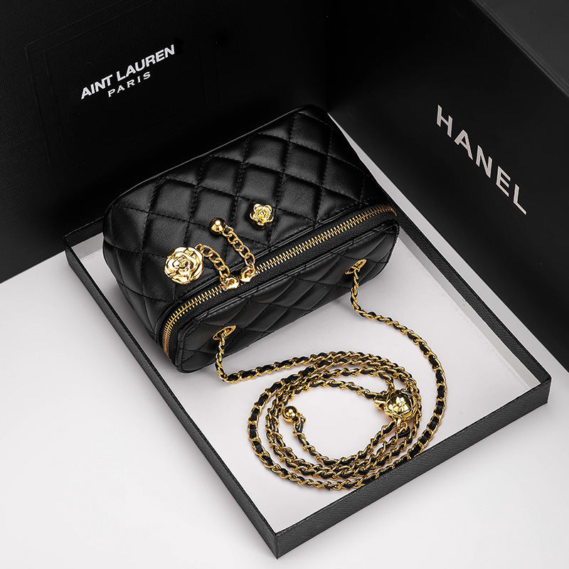 2025 Women's bag Xiaoxiangfeng chain box bag popular new soft leather diamond bag fashionable shoulder messenger bag women's bag
