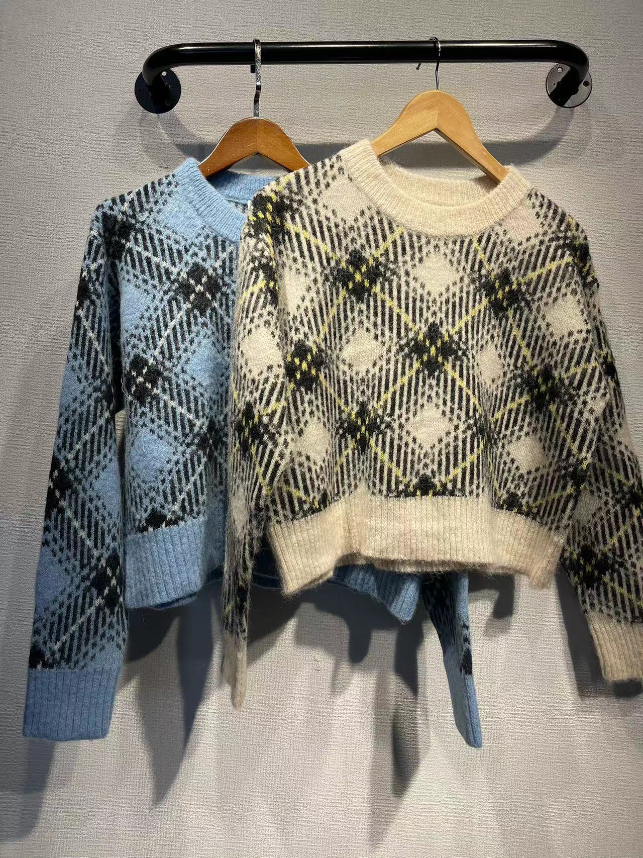 2025 GA Nordic women's clothing manufacturer autumn and winter women's sweater plaid profile round neck wool blended knitted pullover sweater women
