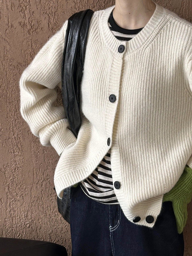 2025 popular autumn new knitted jacket Korean version crew neck single-row button lazy wind knitted sweater 302-1