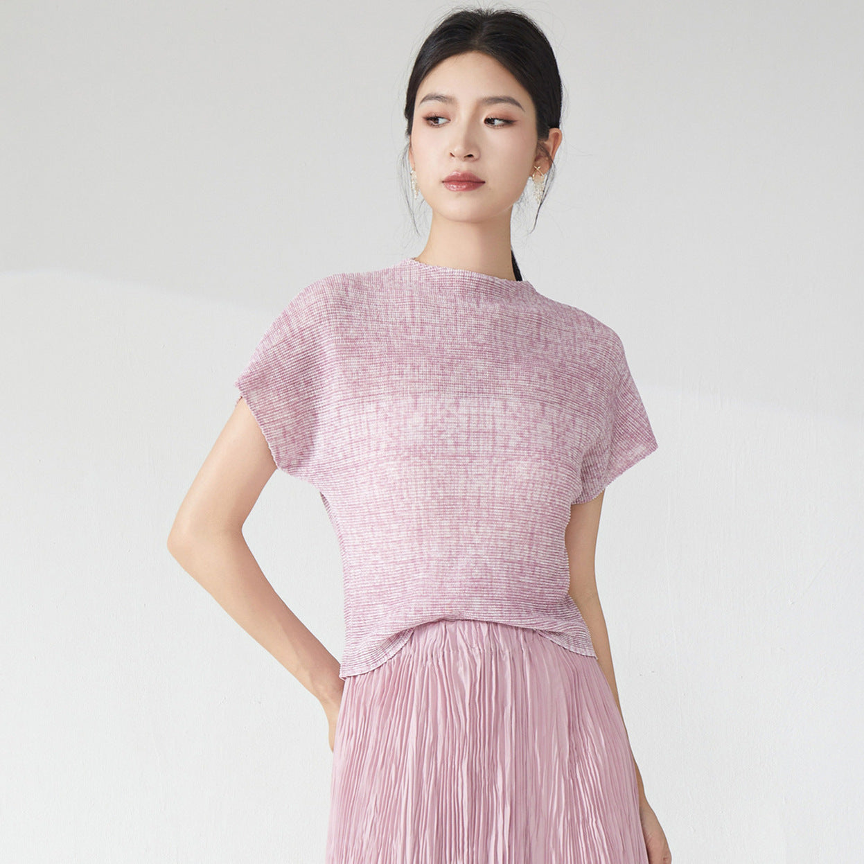 Summer clothes women's new t-shirt loose and thin high-end pullover commuter versatile pleated short-sleeved T-shirt