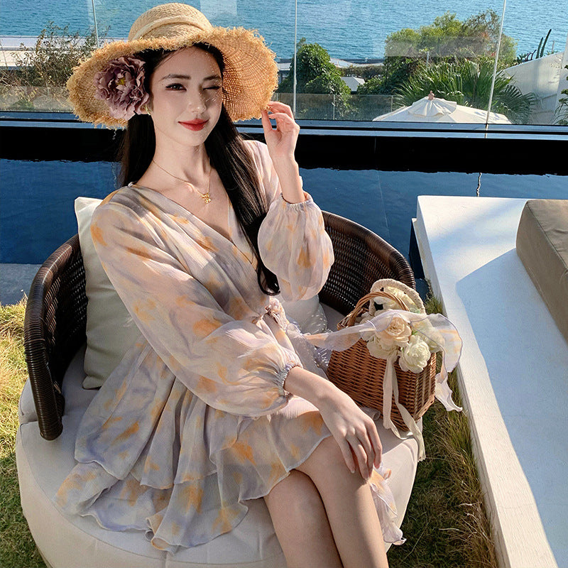 2025 Super fairy photo good-looking purple V-neck chiffon floral dress waist fairy cake short skirt seaside vacation