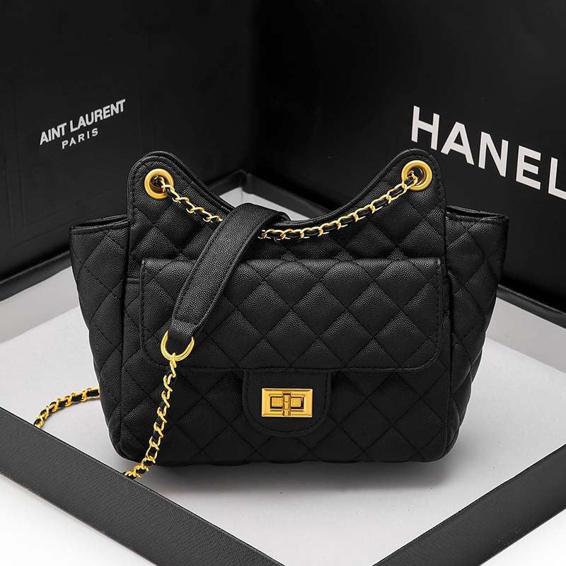 2025 Textured fashion women's bag new small fragrant wind rhombus chain shoulder messenger bag women's versatile casual lock flow