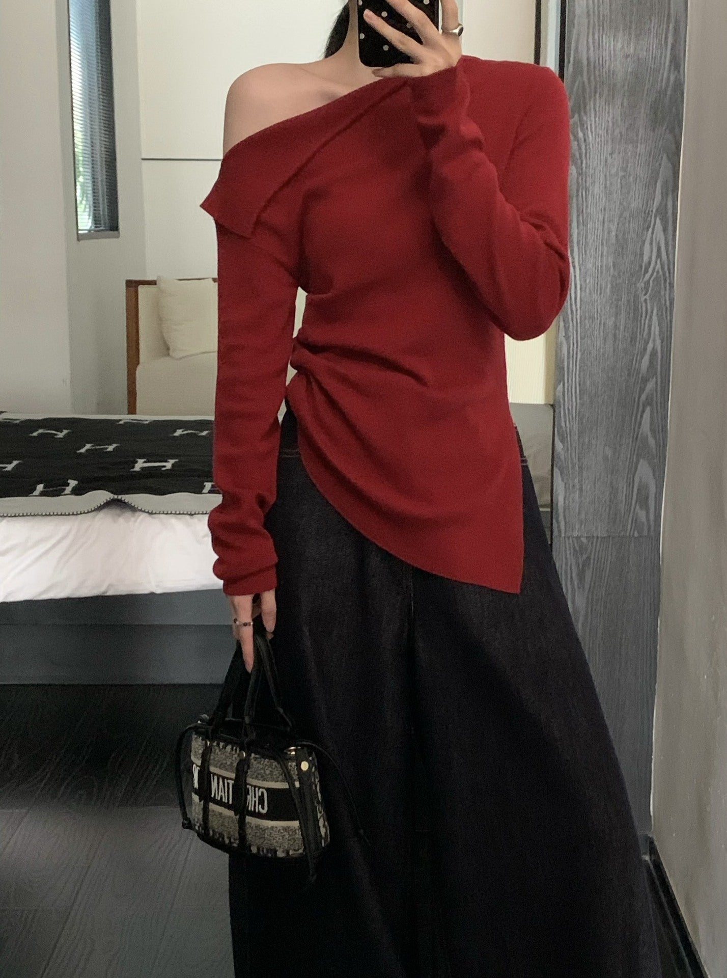 qgtao 2000s fashion Autumn and Winter Autumn and Winter New/Elegant Waist-Tight Pleated Oblique Collar Sweater