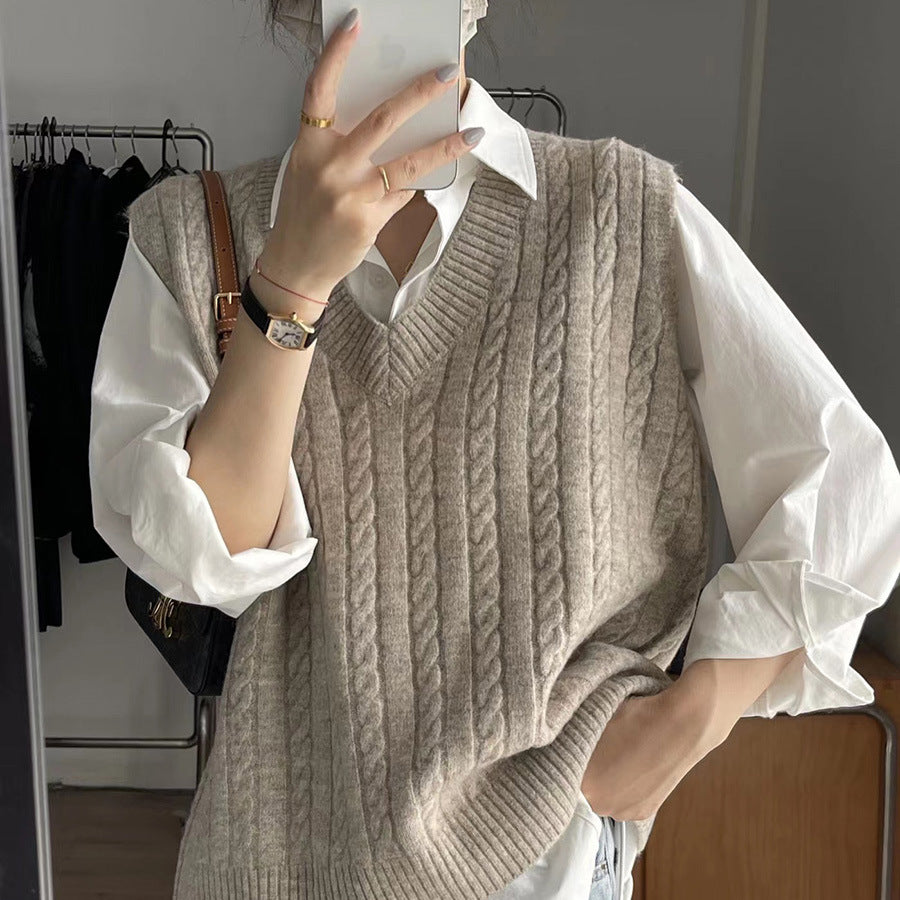 qgtao Autumn Twist Knitted Vest 2024 Outer Wear Loose Slimming Western Style Korean Style V-neck Top