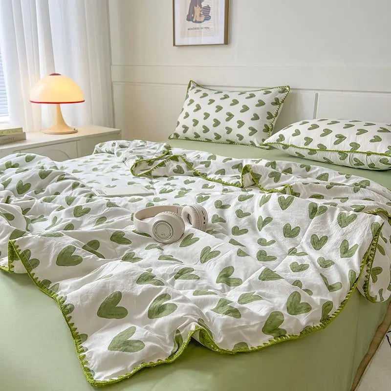 Yeknu Summer Quilt French Style Comforter Quilt Flora Household Machine Washable Suitable Cool and Refreshing이불 Blanket