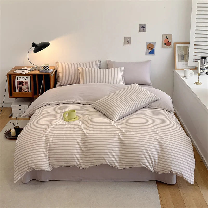 Yeknu Duvet Cover Large Cotton Simple Comfortable Quilt Cover Extra Large Microfiber Quilt Cover (pillow case needs to be ordered)