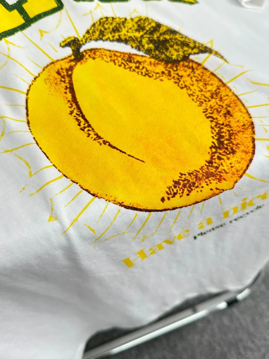Chic Peaches pattern Letter Distressed Print Tees Women Summer Short Sleeve T Shirt Casual Vintage Hipster  2024 New Tops