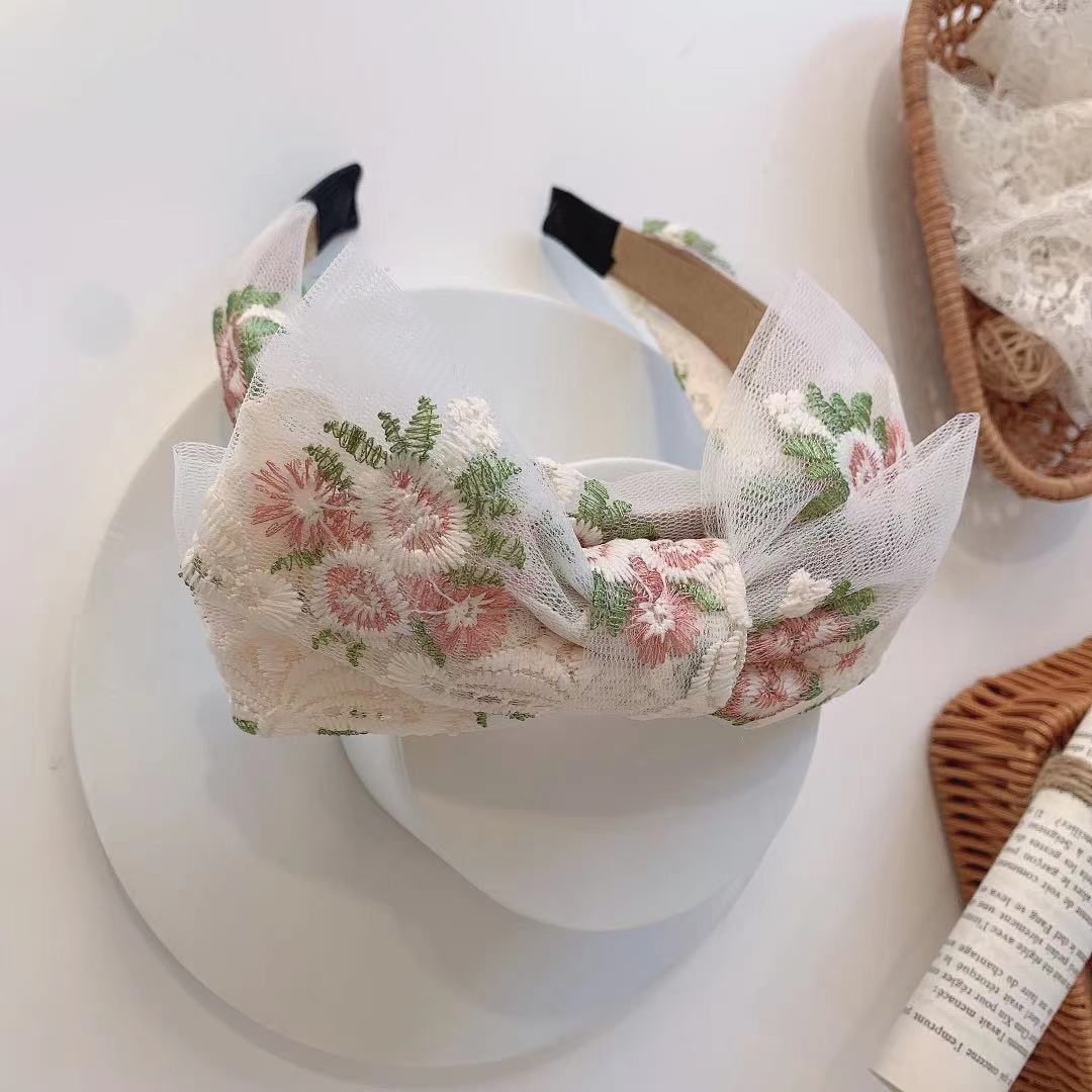 Korean Ribbon Bow Spring Barrette Hair Clips Embroidery Flower Hairpins Fabric Hair Bows Hoop Daily Casual Hair Accessories Gift