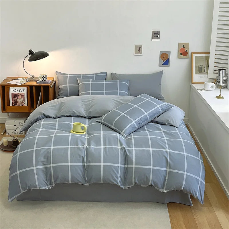Yeknu Duvet Cover Large Cotton Simple Comfortable Quilt Cover Extra Large Microfiber Quilt Cover (pillow case needs to be ordered)