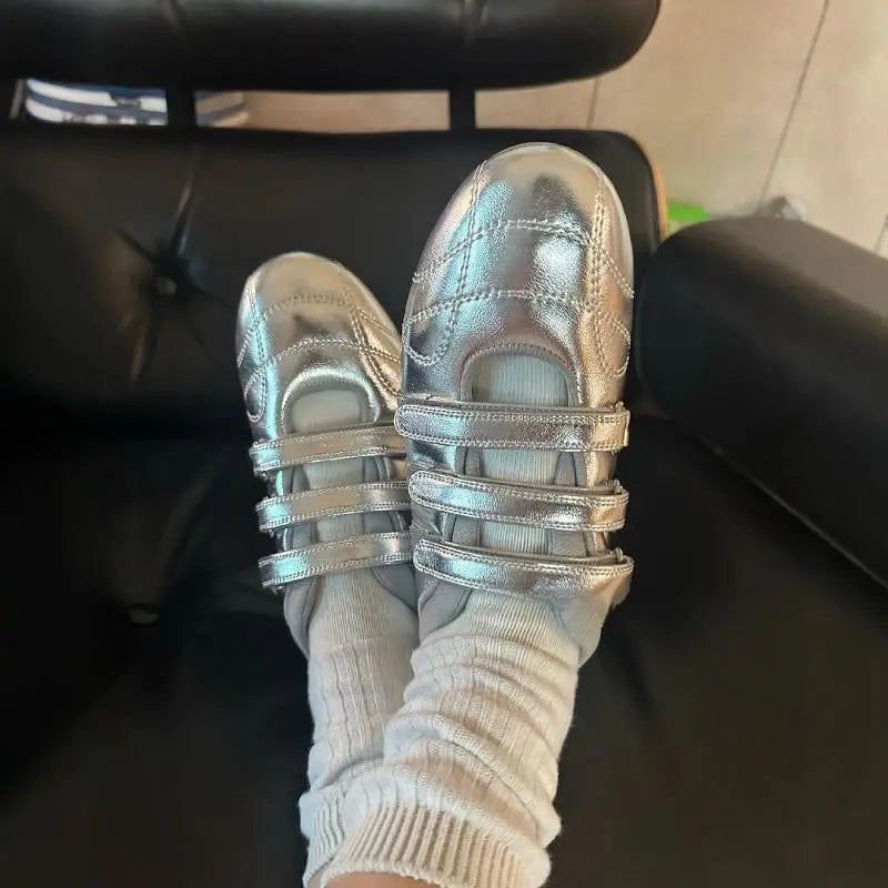 qgtao ballet shoes 2024 autumn and winter fashion new round head sports flat women's shoes velcro Mary Jane shoes