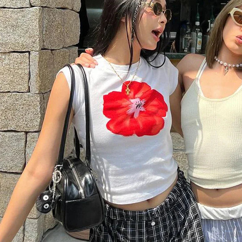 qgtao Sexy Summer Crop Tops Aesthetic Flowers Graphic Baby Tee Goth Harajuku Y2k Style Short Sleeve Camis Vintage Woman 2000s T-shirts