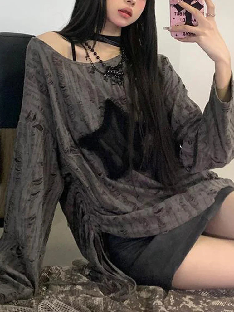 qgtao Y2K T Shirt Women Harajuku Long Sleeve Tops Ladies Oversized Vintage Hole Star T-Shirts Female Punk Graphic Off Shoulder Tees
