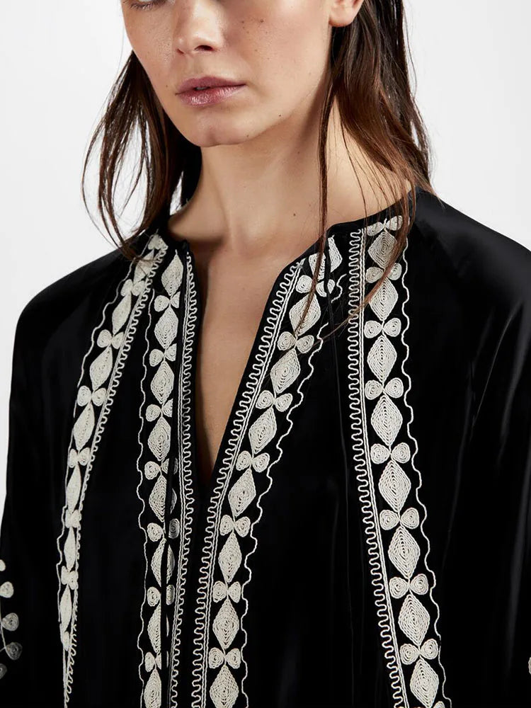 qgtao Vintage Floral Embroidery Maxi Dresses Cotton Black Long Sleeve V-neck Spring Autumn Women Holiday Ladies Dress New