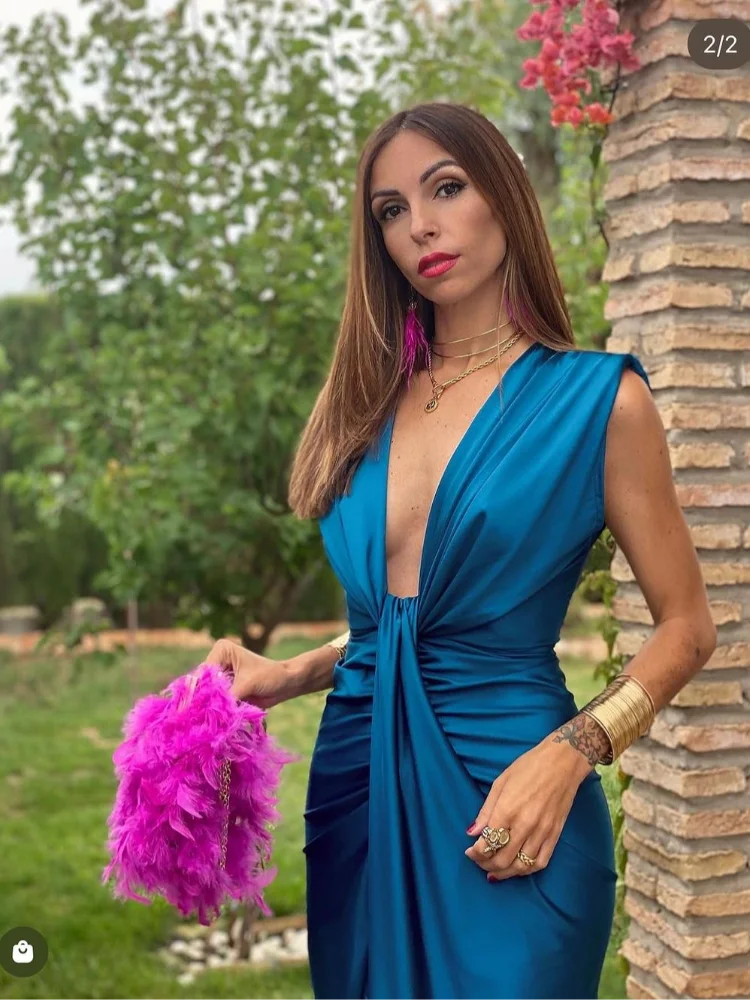 qgtao Sexy Solid Deep V Neck Hollow Out Maxi Dress Elegant Sleeveless Pleated Split Slim Dresses Summer Lady Evening Party Club Robes