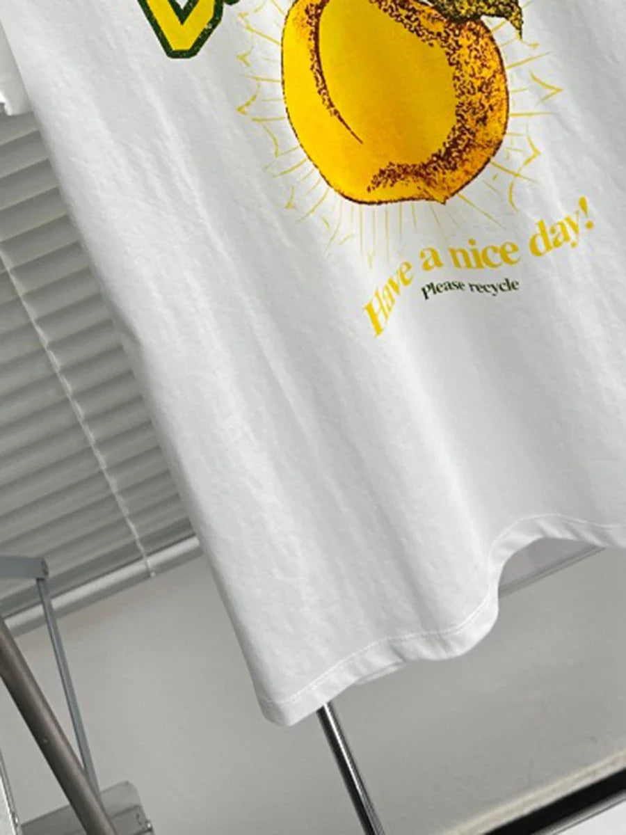 Chic Peaches pattern Letter Distressed Print Tees Women Summer Short Sleeve T Shirt Casual Vintage Hipster  2024 New Tops