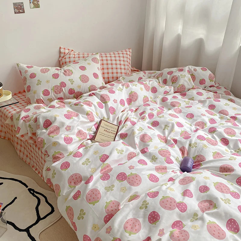 Yeknu Kawaii Pink Strawberry Duvet Cover Set NO Filler Fashion Bed Sheets Full Queen Size Luxury Home Bedding for Girls Bedclothes
