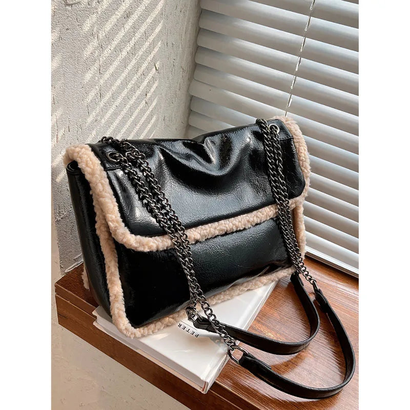 qgtao Autumn Winter Large Capacity Plush Tote Bag Lady 2023 New Fashion Chain Shoulder Bag Splice Patent Leather Texture Commuter Pack