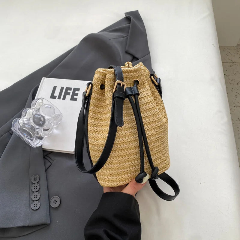 qgtao Summer Straw Handbag Drawstring Women Bucket Bag Weave Hobo Purses Casual Satchel Bags Messenger Bag for Vacation Crossbody Bags