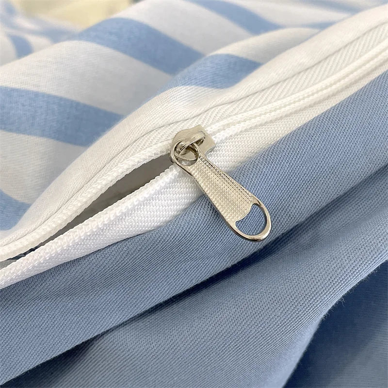Yeknu Duvet Cover Large Cotton Simple Comfortable Quilt Cover Extra Large Microfiber Quilt Cover (pillow case needs to be ordered)