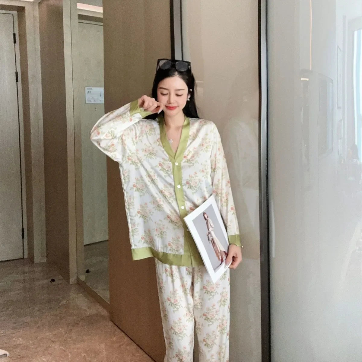 qgtao Spring New Pajamas Women's Ice Silk Flower Print Long Sleeved Loose Size Sleepwear