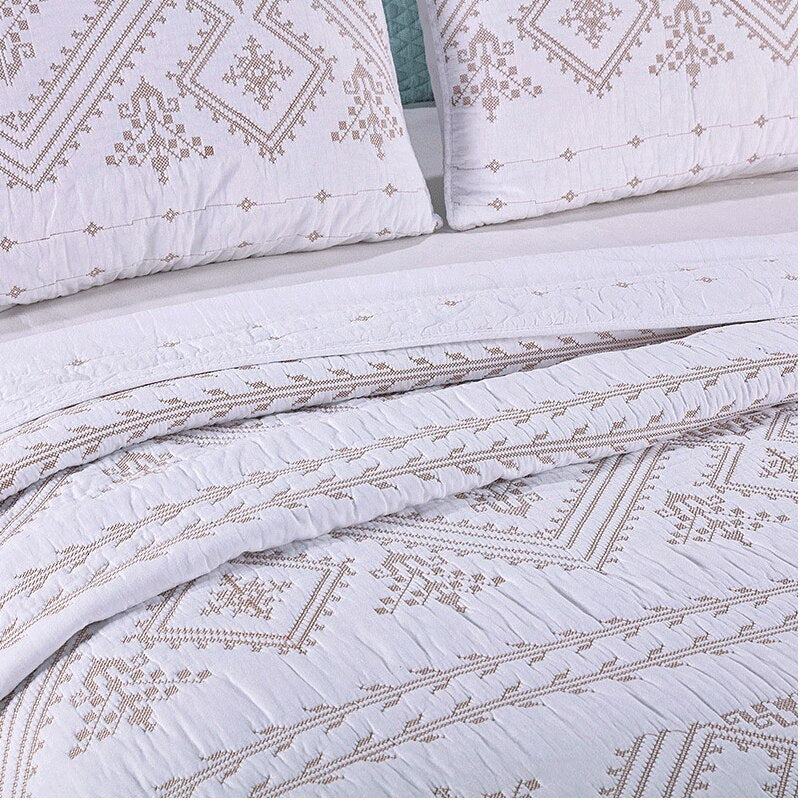 Yeknu Double Bed Cover Geometric Embroidery Plain 3 Piece Quilted Quilt Pillowcase Free Shipping