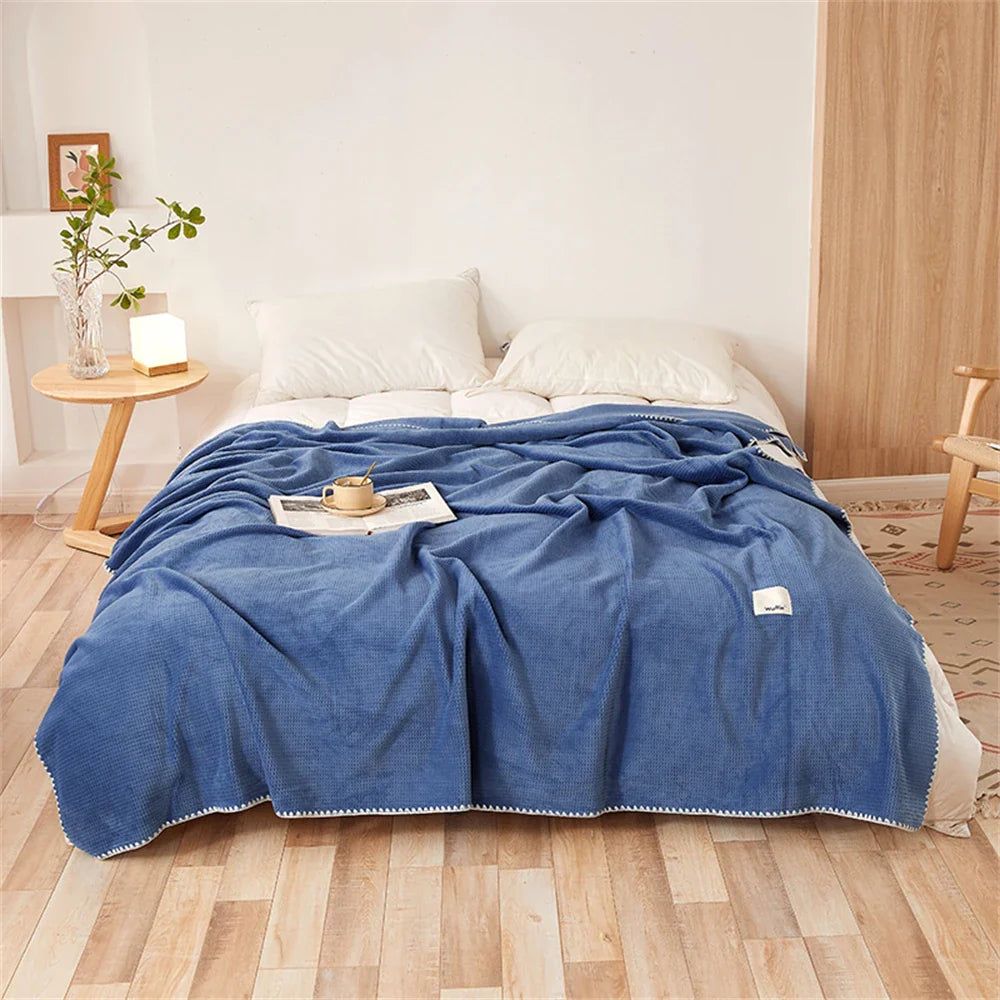 Yeknu Flannel Blanket Soft Bedspread Shawl Blankets for Beds Sofa Office Napping Warm Bedding Throw Blanket