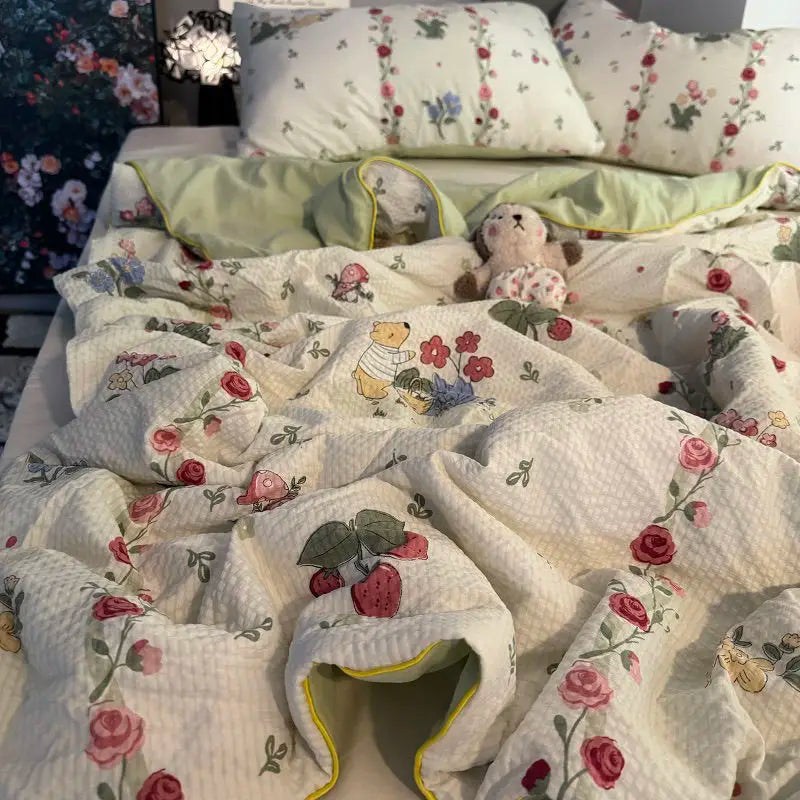Yeknu Summer Blanket Cool Quilt Cute Flower Bubble Cotton Summer Quilt Sleeping Naked Air Conditioning Quilt Lightweight Washable