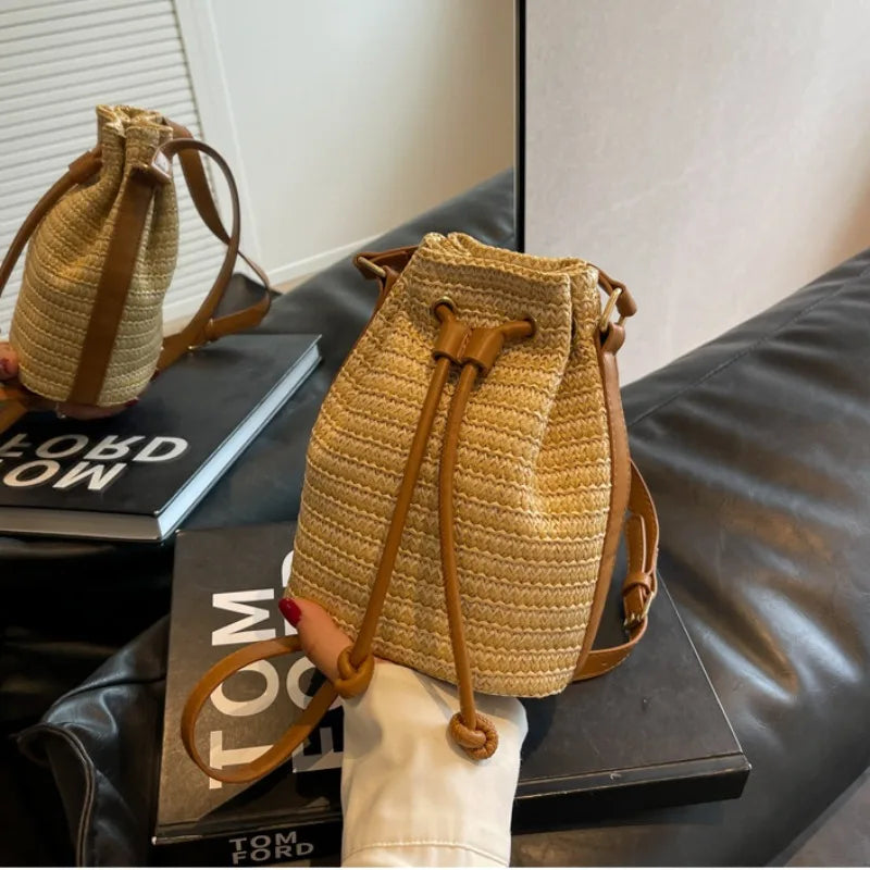 qgtao Summer Straw Handbag Drawstring Women Bucket Bag Weave Hobo Purses Casual Satchel Bags Messenger Bag for Vacation Crossbody Bags