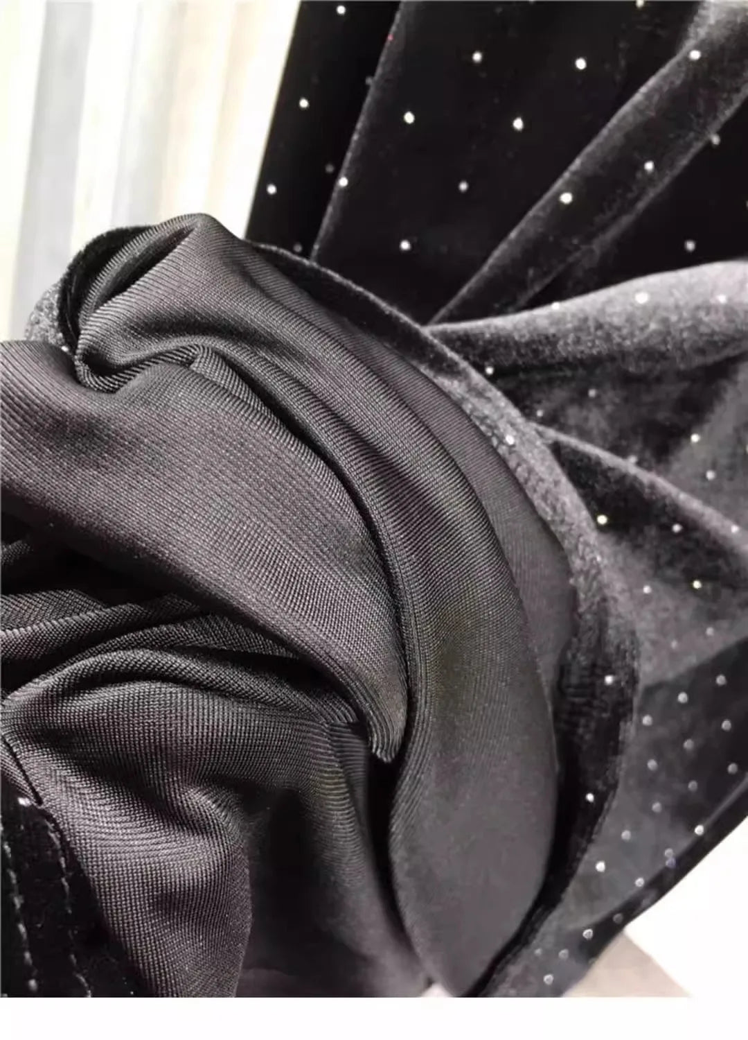 qgtao Luxury Beading Turtleneck Tshirts for Plus Size Women 150kg Long Sleeve Loose Midi Fashion Pullovers Autumn Winter New Lady Tops