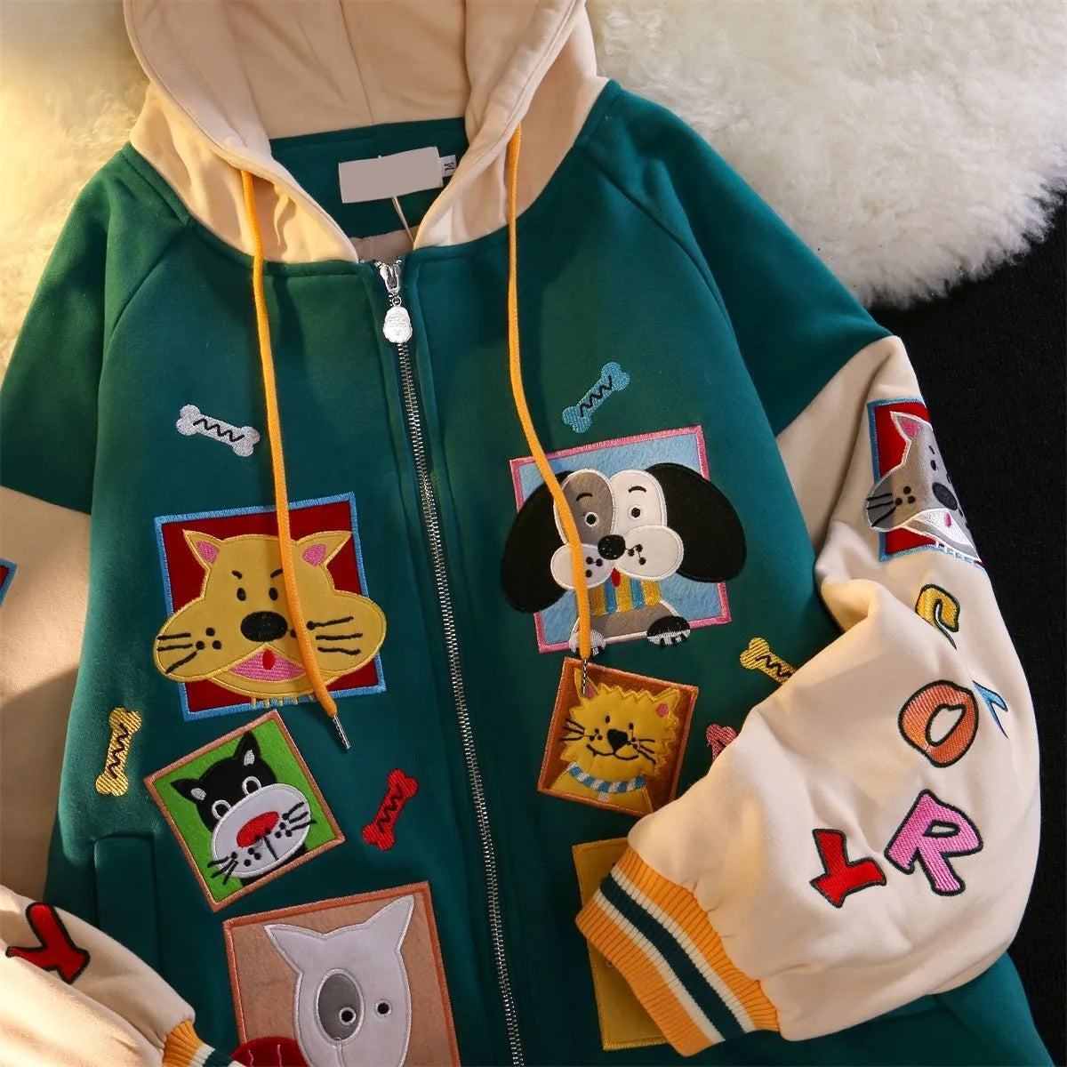 qgtao 2024 Color Block Vintage Cute Cartoon Print Zip Up Hoodies Women Kawaii Spring Clothes Sweatshirt Jackets Coats Oversized Teens